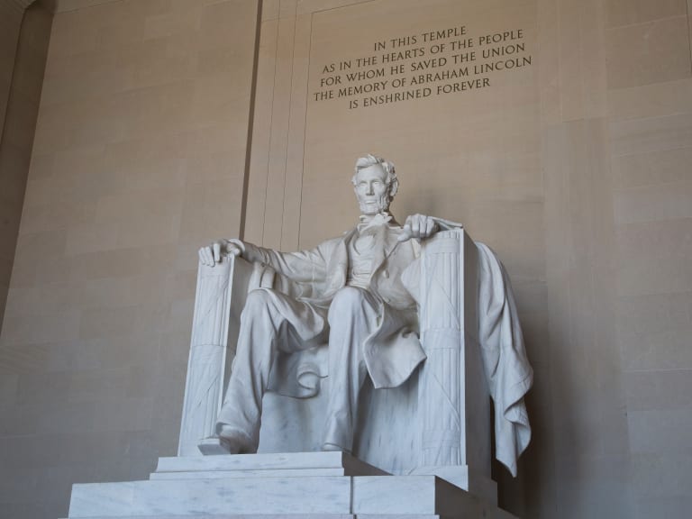 Interior del Lincoln Memorial | ©Adam Bezer