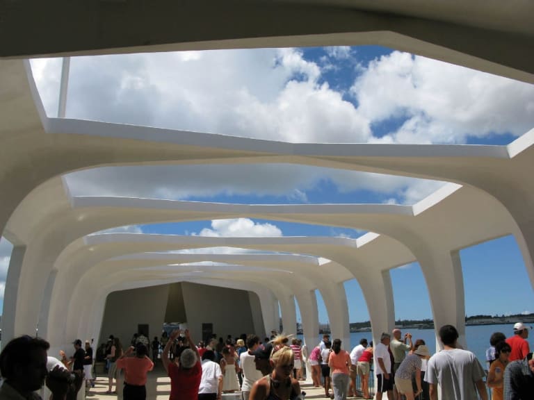 USS Arizona -muistomerkin sisätilat| ©Benjamin Lipsman