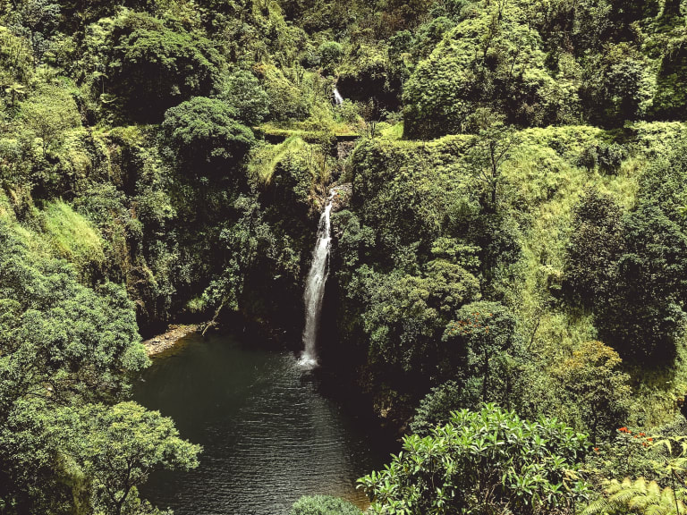 Waikani Falls| ©Neora Aylon