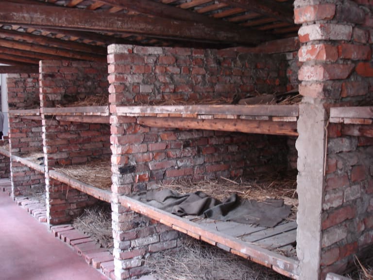 Barracones de los prisioneros | ©Russell Yarwood