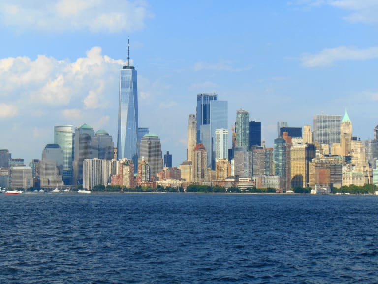 View of Manhattan from the Hudson| ©JJBers