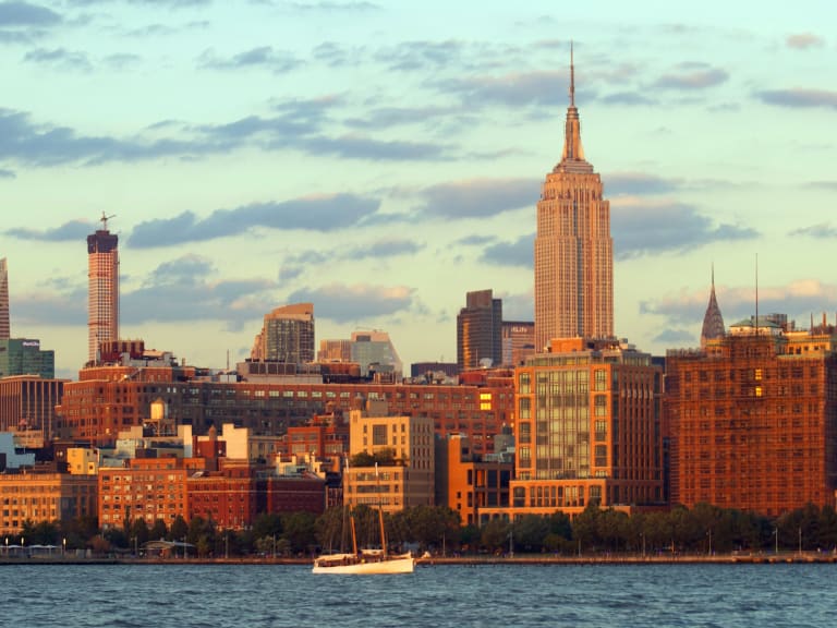 Sunset views of Manhattan| ©Phil Dolby