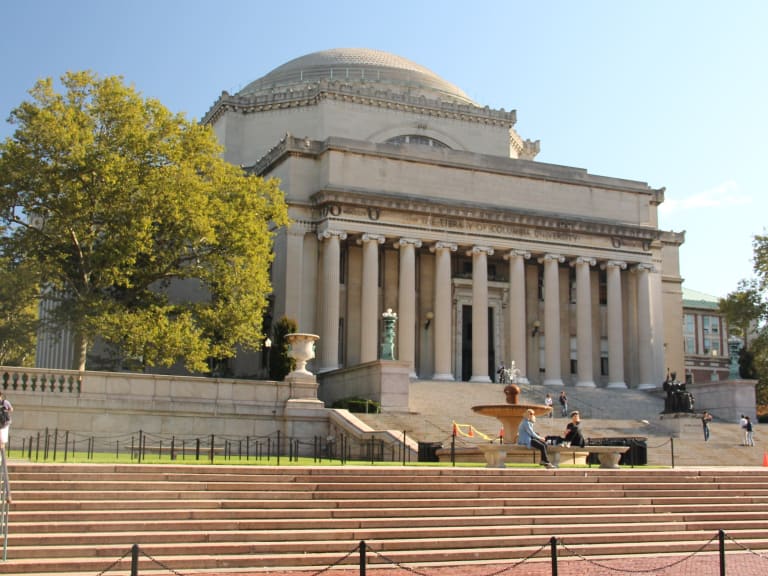 Facade of Columbia University in Harlem| ©Ana Paula Hirama