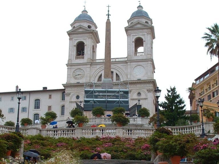 Climbing the Church of the Trinità del Monte| ©Carmen Alonso Suarez