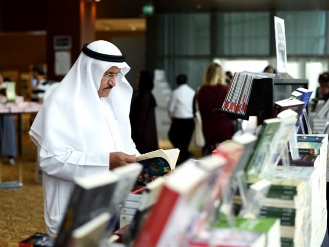 Person reading| ©turispol