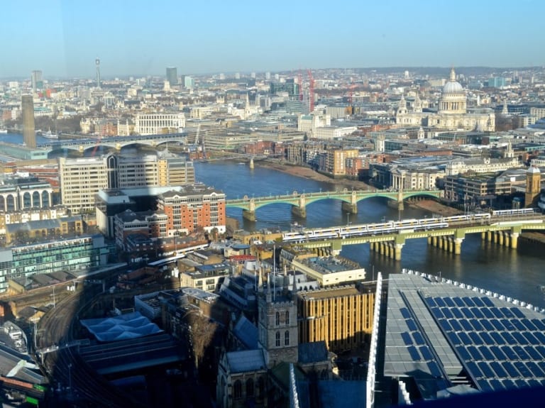 London Eye e cruzeiro pelo Tâmisa: a combinação perfeita em sua viagem à  Londres - Hellotickets