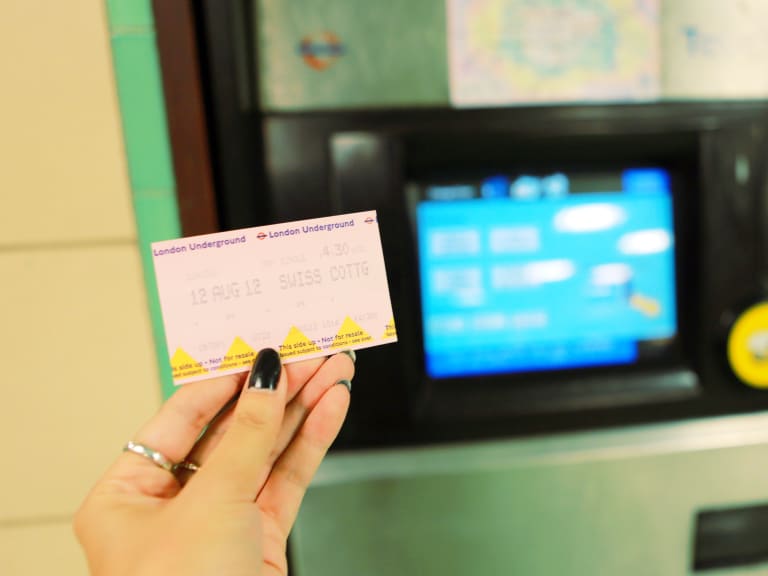 Kätevä opas Lontoon metroon - Hellotickets