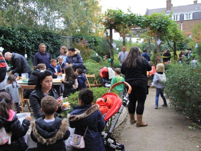 Visiting the Tate Modern Community Garden| ©Piwigo