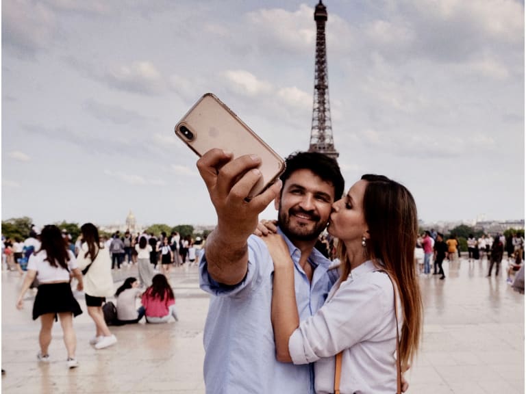 Torre Eiffel em casal| ©Dominique ROELLINGER
