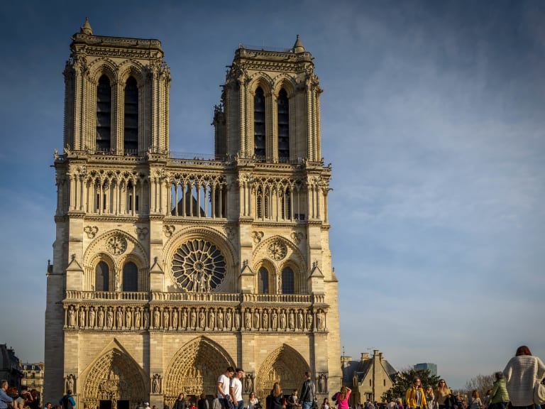 can you visit notre dame paris 2023