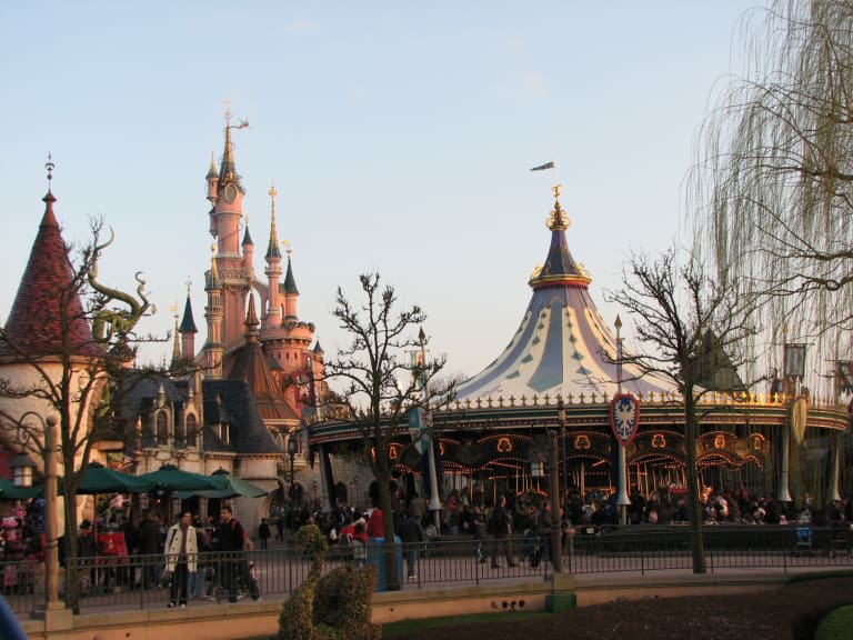 DISNEYLAND PARIS! A complete guide to this magical park! Fantasyland in  Disneyland Park. #disneylandparis #…