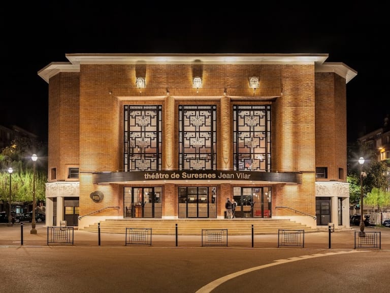Teatro Suresnes| ©Álvaro Soto