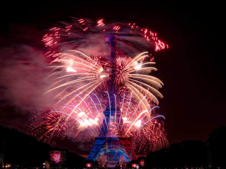 Dia da Libertação na Torre Eiffel| ©Yann Caradec