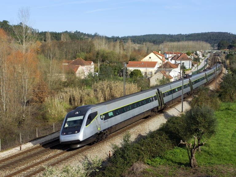 Distância entre Lisboa e Porto: saiba como viajar, a distância e os custos