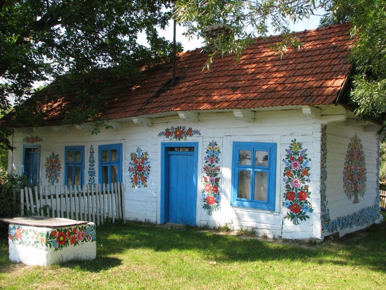 Houses of Villa Zalipie| ©Leszek Kozlowski