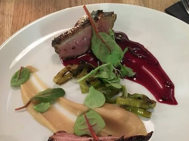 Eating Duck in Karakter| ©ConiugiAbbuffon