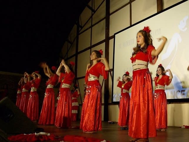 People Participating in Summer Arts Festival| ©EAFF