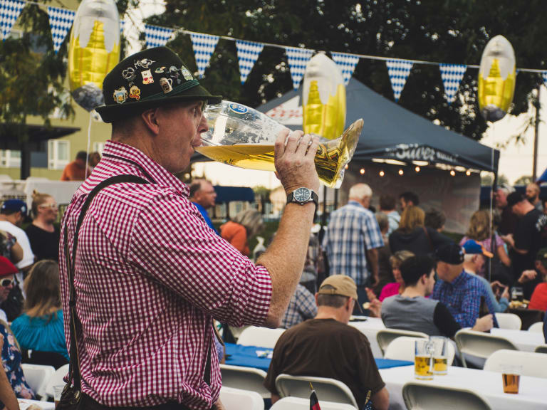 Olutfestivaaleista nauttiminen| ©Brett Sayles
