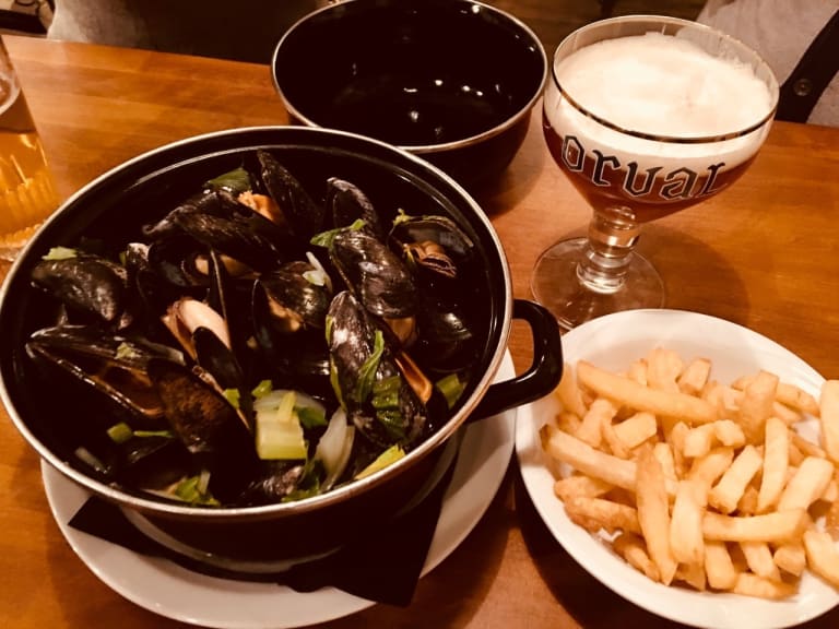Plato de Mejillones y papas fritas | ©ESTHER SANZ