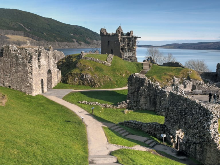 Urquhart Castle Ruins| ©BIG ALBERT