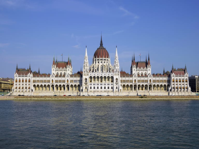 10 Things to Do in Budapest in October Hellotickets