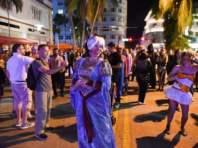 Halloween at Lincoln Road| ©BeatFun1415