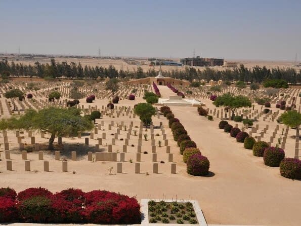 El Alamein Cemetery and War Museum| ©ViajeroTours