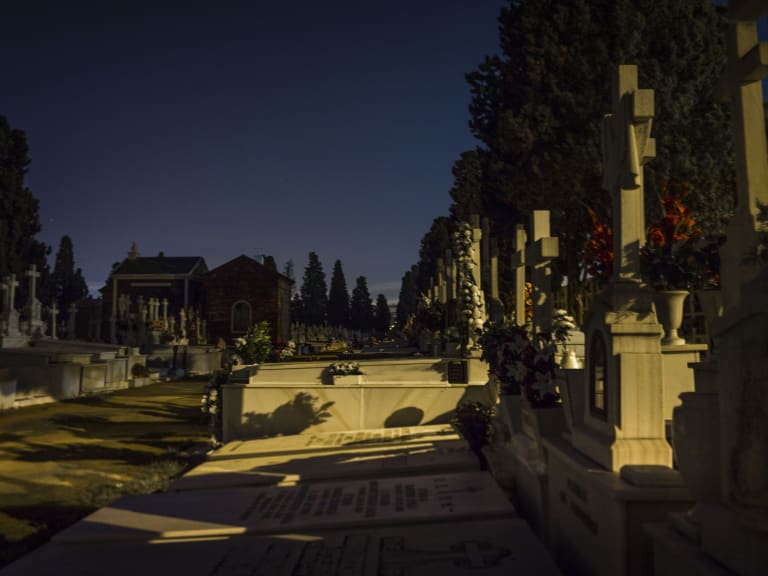 San Fernando Cemetery| ©Alexwing
