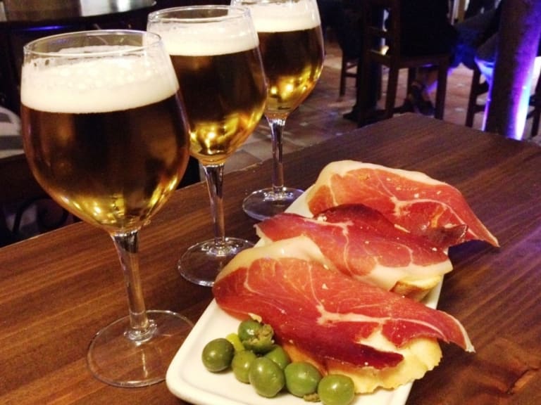 Tapas e vinho| ©rob thompson