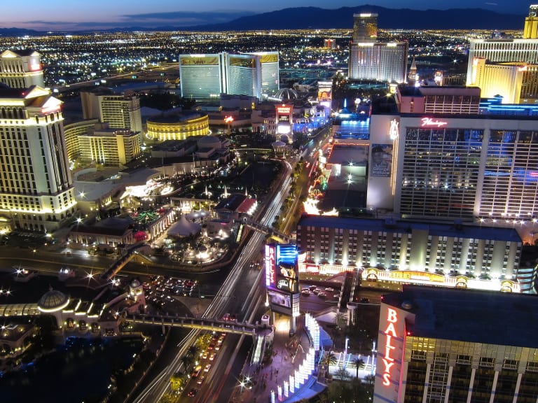 UNA EXPERIENCIA DE ALTURA EN LA TORRE EIFFEL DE LAS VEGAS