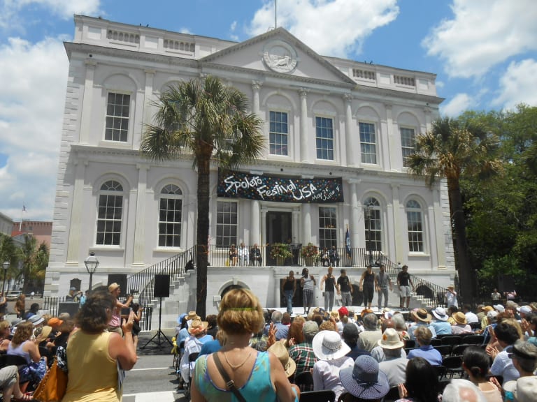 Os jovens nos anos 80 dançavam charleston dance nas melhores músicas d