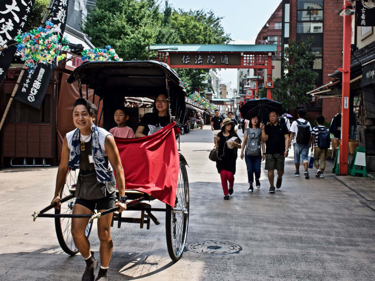 Asakusa by rickshaw| ©nesnad