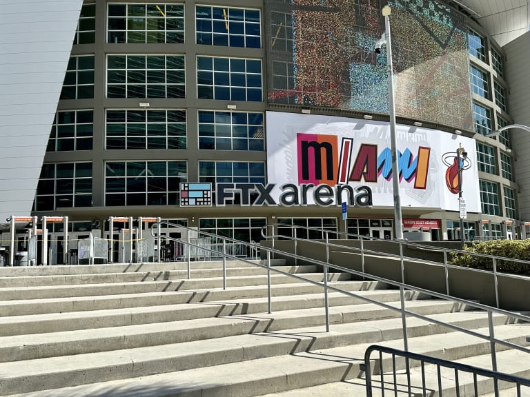 JOGO DE BASQUETE EM MIAMI - VALE CADA CENTAVO! 