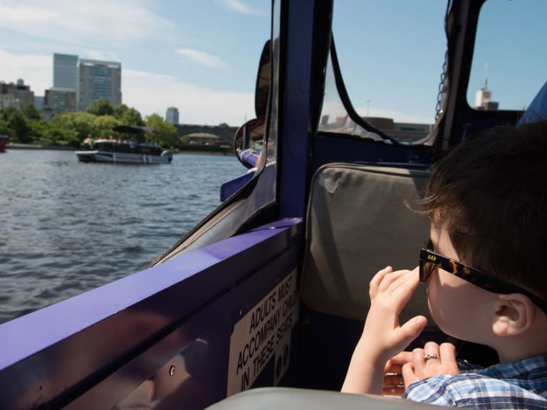 Une Expérience 3 en 1 : Bateau, Minibus et Visite Guidée. - Paris Duck Tour