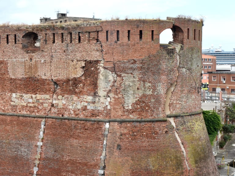 Terraço Mascagni Em Livorno, Ponto De Vista Ao Longo Do Mar Com O