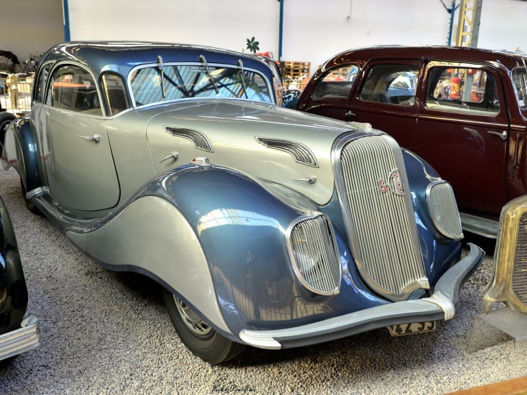 ランス自動車博物館(Musée Automobile Reims Champagne)の車| ©eric
