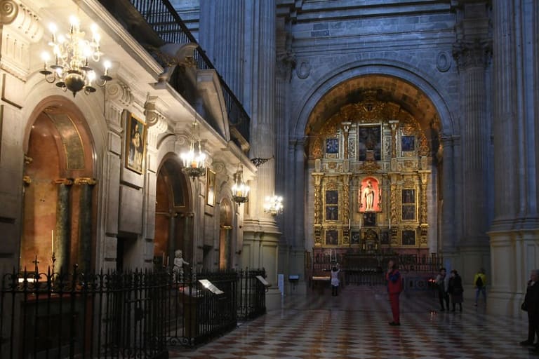 Katedral ziyareti| © Herbert Frank