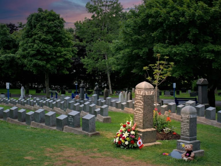 Fairview Lawn Cemetery| ©Hellotickets