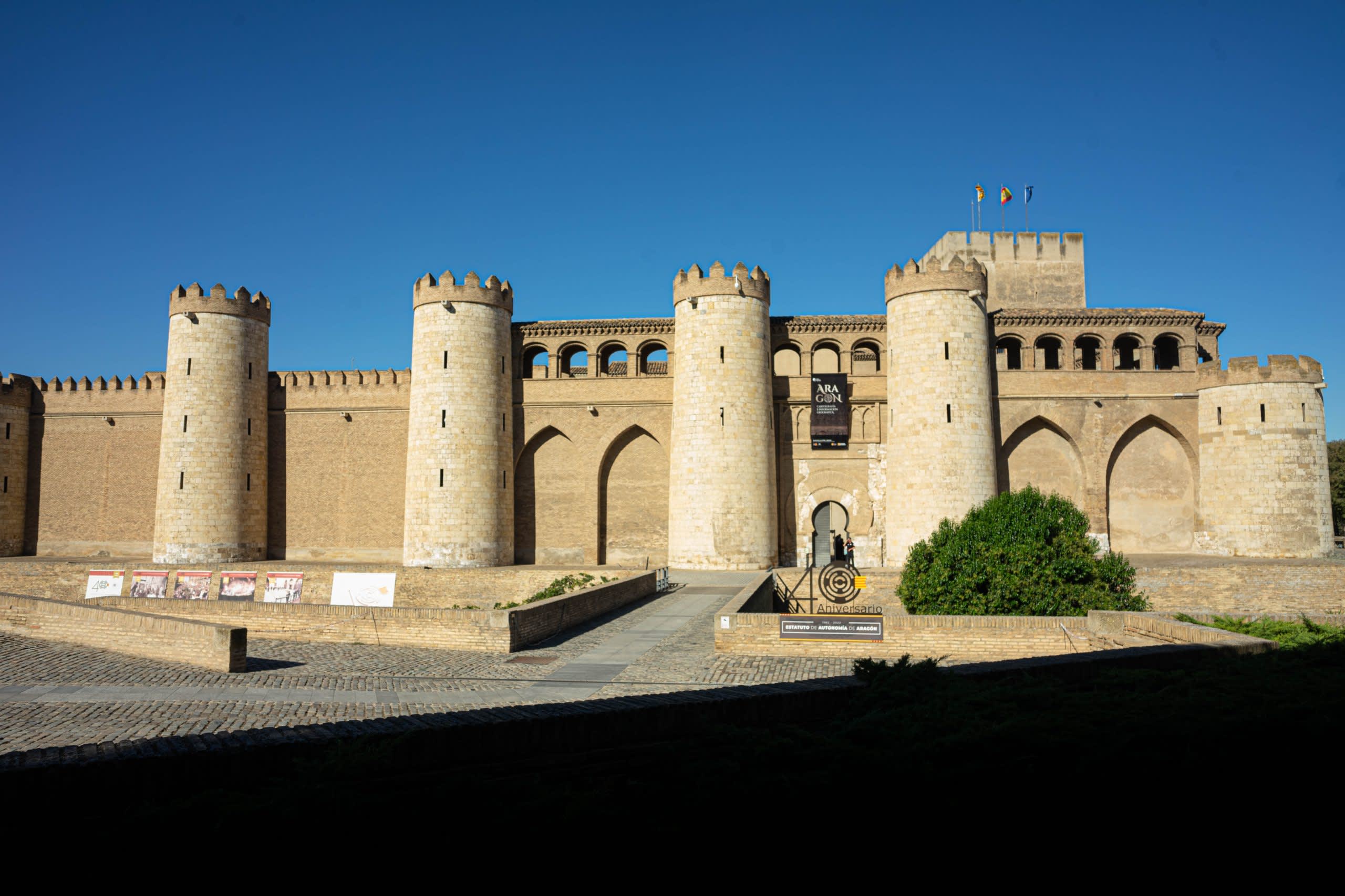 Zaragoza Aljafería Palace Guided Tour