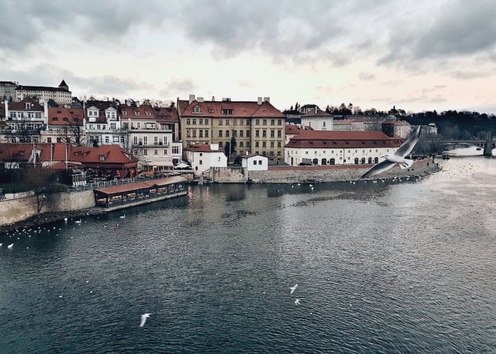 Vista do Porto de Praga um dia de inverno