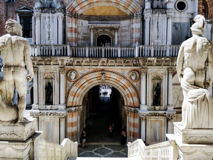 Entrada ao palácio