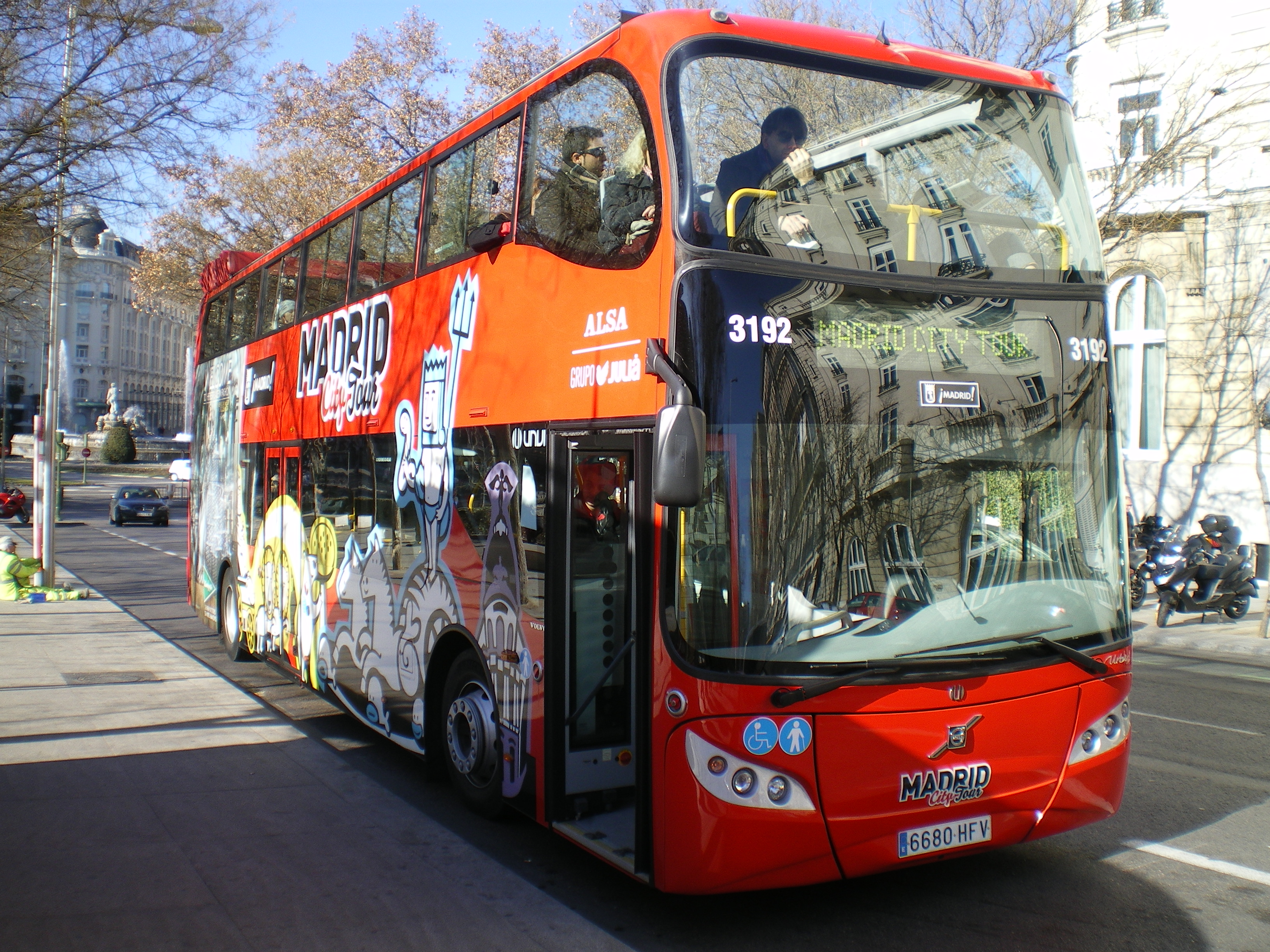 Sightseeing Bus 4