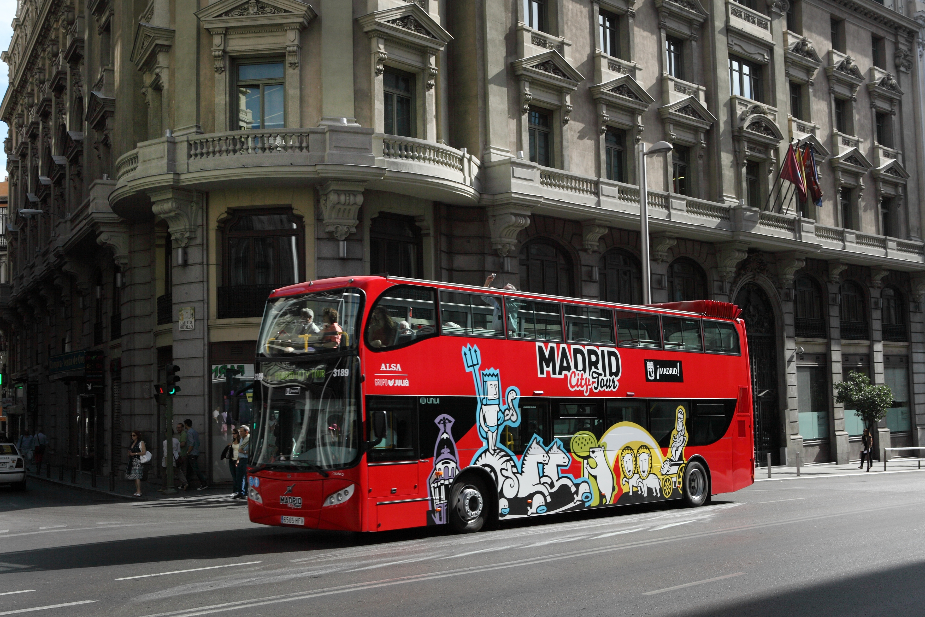 Sightseeing Bus 3