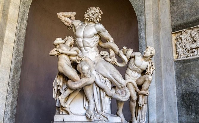 Vatican Museums & Sistine Chapel: Guided Tour