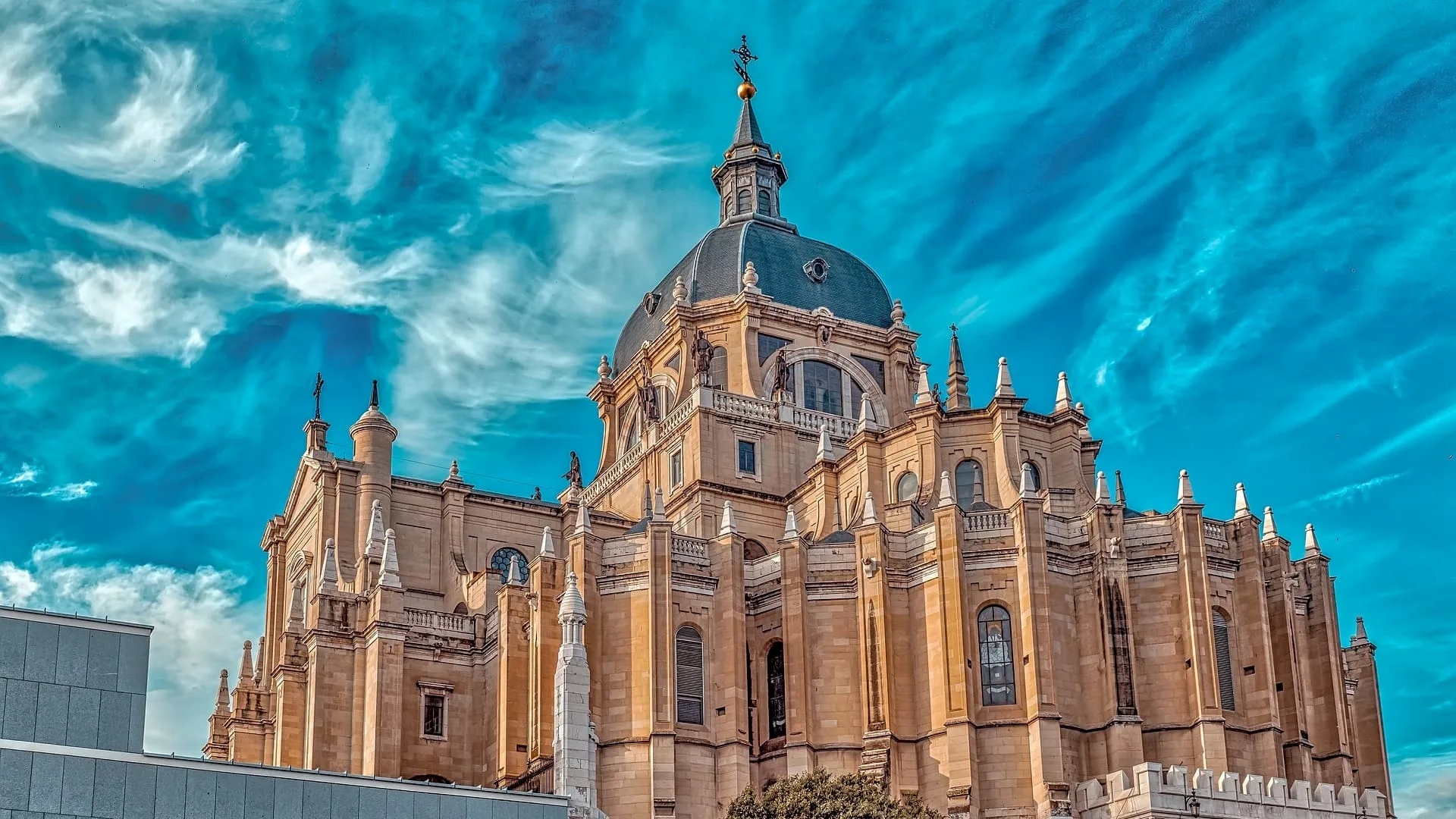 Madrid Royal Palace and Almudena Cathedral Guided Tour