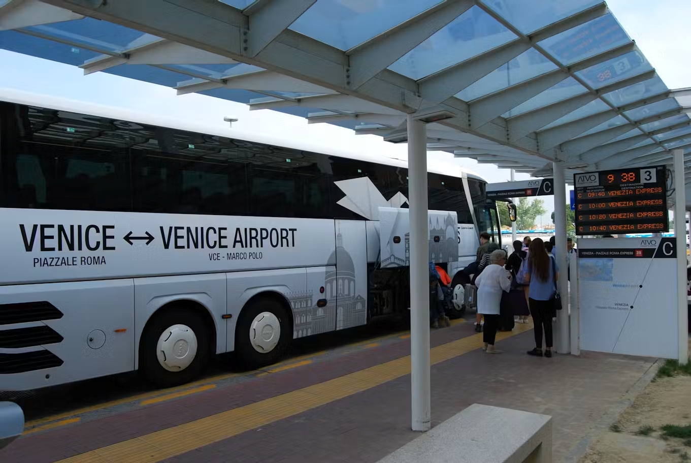 Shuttle Bus