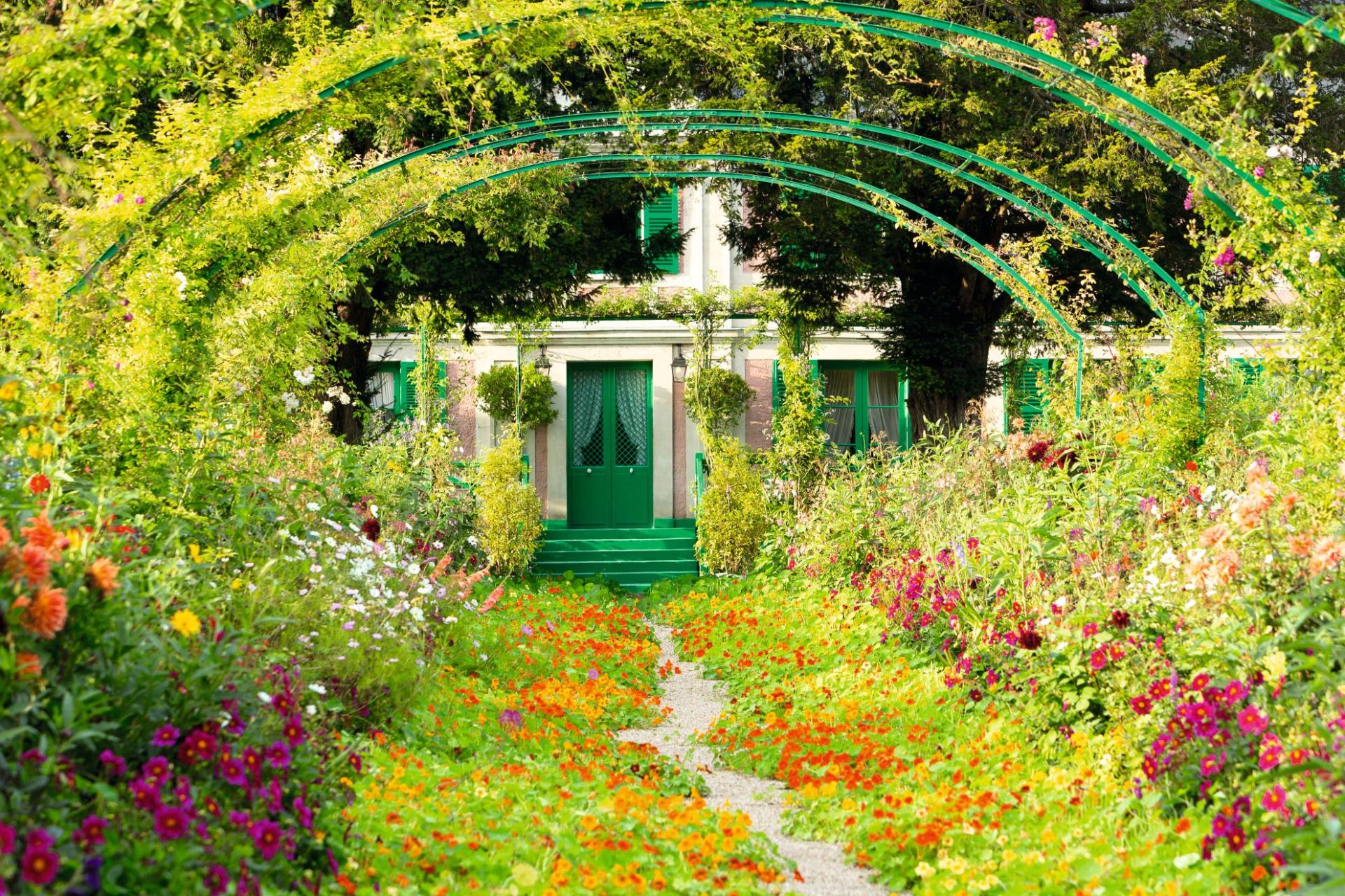 Giverny and Monet's House 3