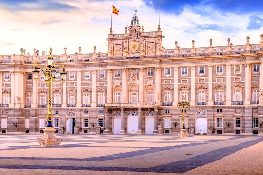 Royal Palace 2