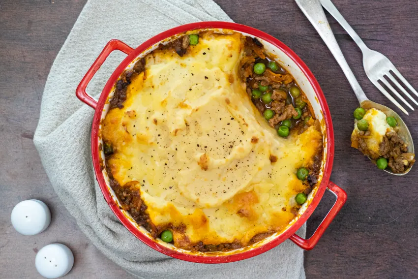 Cottage Pie: Beef and Mashed Potato Casserole