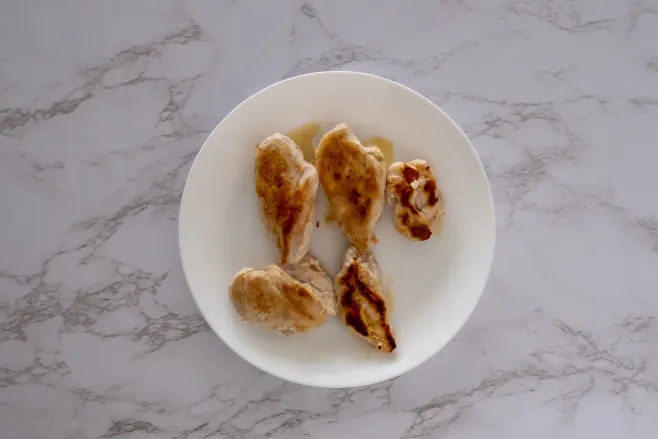 Fry chicken